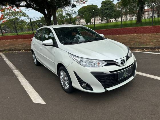 TOYOTA YARIS 1.3 16V FLEX XL MANUAL TOYOTA YARIS 1.3 16V FLEX XL MANUAL